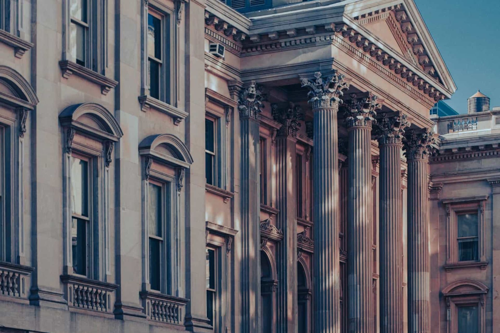 The courthouse where the firm tries its cases